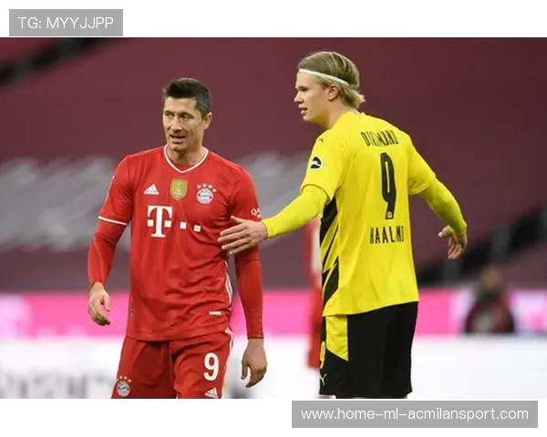 拜仁中路直塞，莱万点球稳稳命中